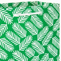 Hallmark Assorted Sizes And Designs 12-Pack Christmas Gift Bags -Hallmark 12 Assorted Sizes and Designs Christmas Gift Bags 5XGB1408 06