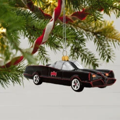 Hallmark Batman™ The Classic TV Series Batmobile™ Glass Ornament -Hallmark Batmobile Keepsake Ornament 1QEP3049 02