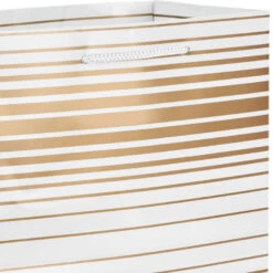 Hallmark Elegant Gold Assorted Sizes 6-Pack Gift Bags 7 Hallmark Elegant Gold Assorted Sizes 6-Pack Gift Bags -Hallmark Elegant Gold Assorted Sizes 6Pack Gift Bags 5EGB7033 05