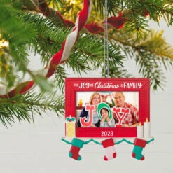 Hallmark Family Joy 2023 Photo Frame Ornament -Hallmark Family Joy 2023 Picture Frame Keepsake Ornament 1599QGO2587 02