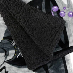 Hallmark Disney Hocus Pocus Black Flame Candle Blanket, 50x60 -Hallmark Hocus Pocus Black Flame Candle Fleece Blanket 1HGN1506 05