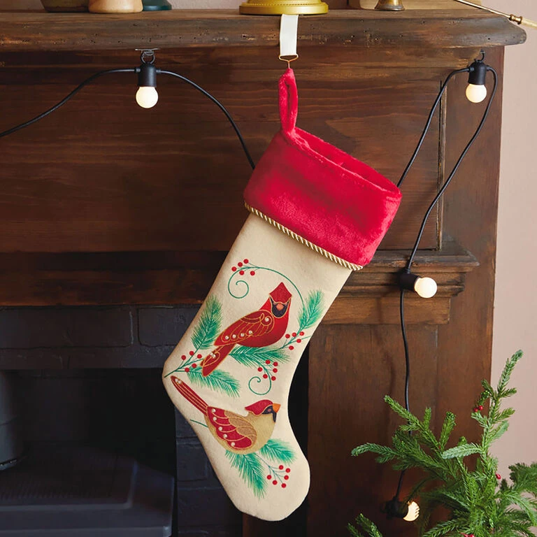 Hallmark The Beauty Of Birds Stocking 4 Hallmark The Beauty Of Birds Stocking - Image 2