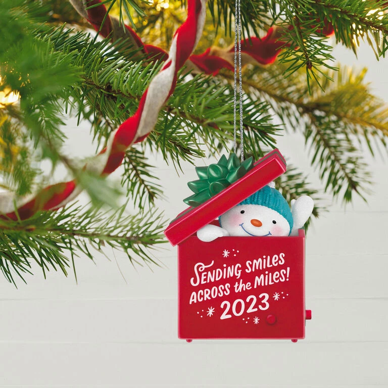 Hallmark Smiles Across The Miles 2023 Recordable Sound Ornament 4 Hallmark Smiles Across The Miles 2023 Recordable Sound Ornament - Image 2
